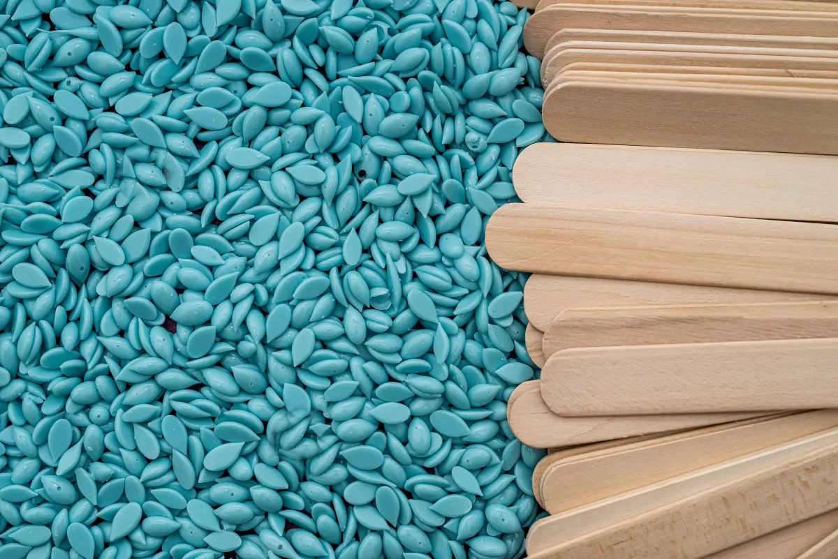 Turquoise hard wax
